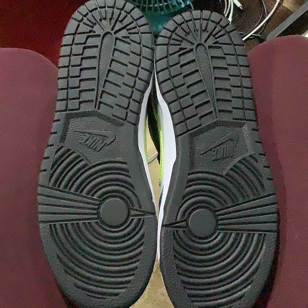 Nike Dunk High - Picture 4 of 5